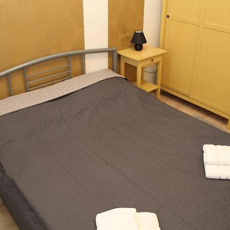 Simon Vendeghaz Balatongyoeroek Appartement Buitenkant foto