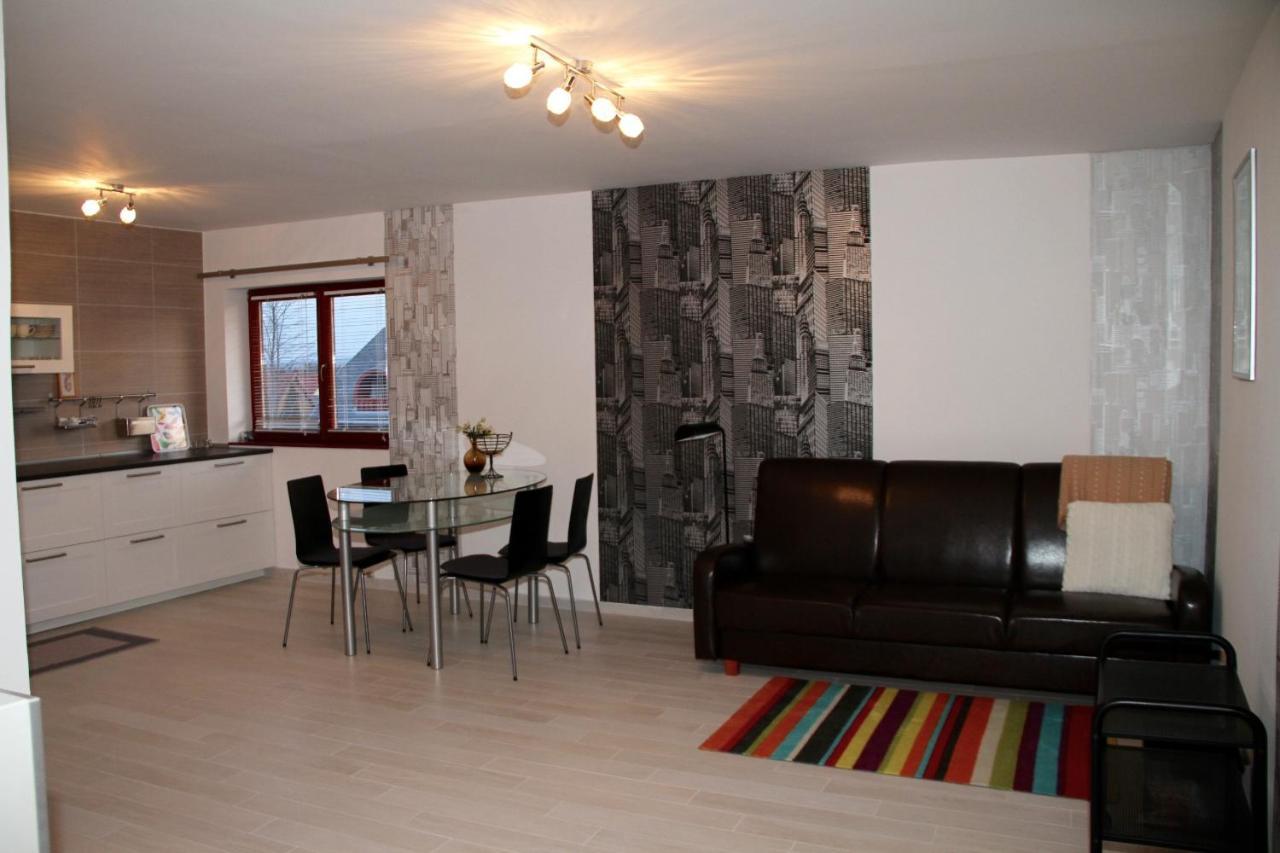 Simon Vendeghaz Balatongyoeroek Appartement Buitenkant foto
