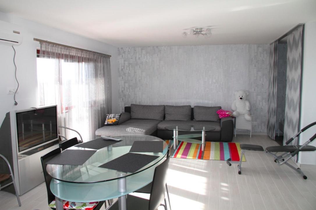 Simon Vendeghaz Balatongyoeroek Appartement Buitenkant foto