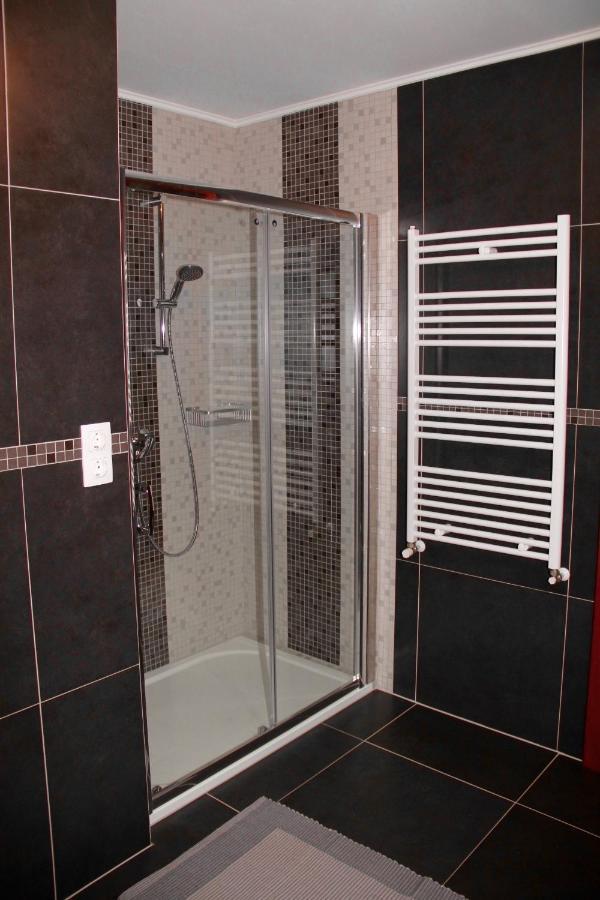 Simon Vendeghaz Balatongyoeroek Appartement Buitenkant foto